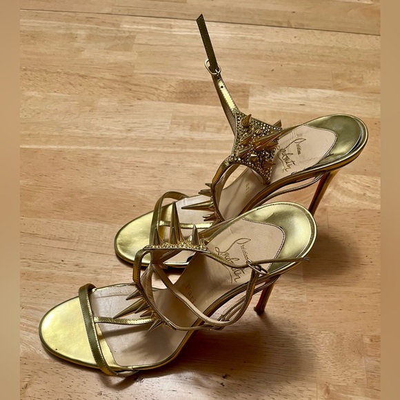 Christian Louboutin spiked Leather Heeled Sandals. - Picture 2 of 7